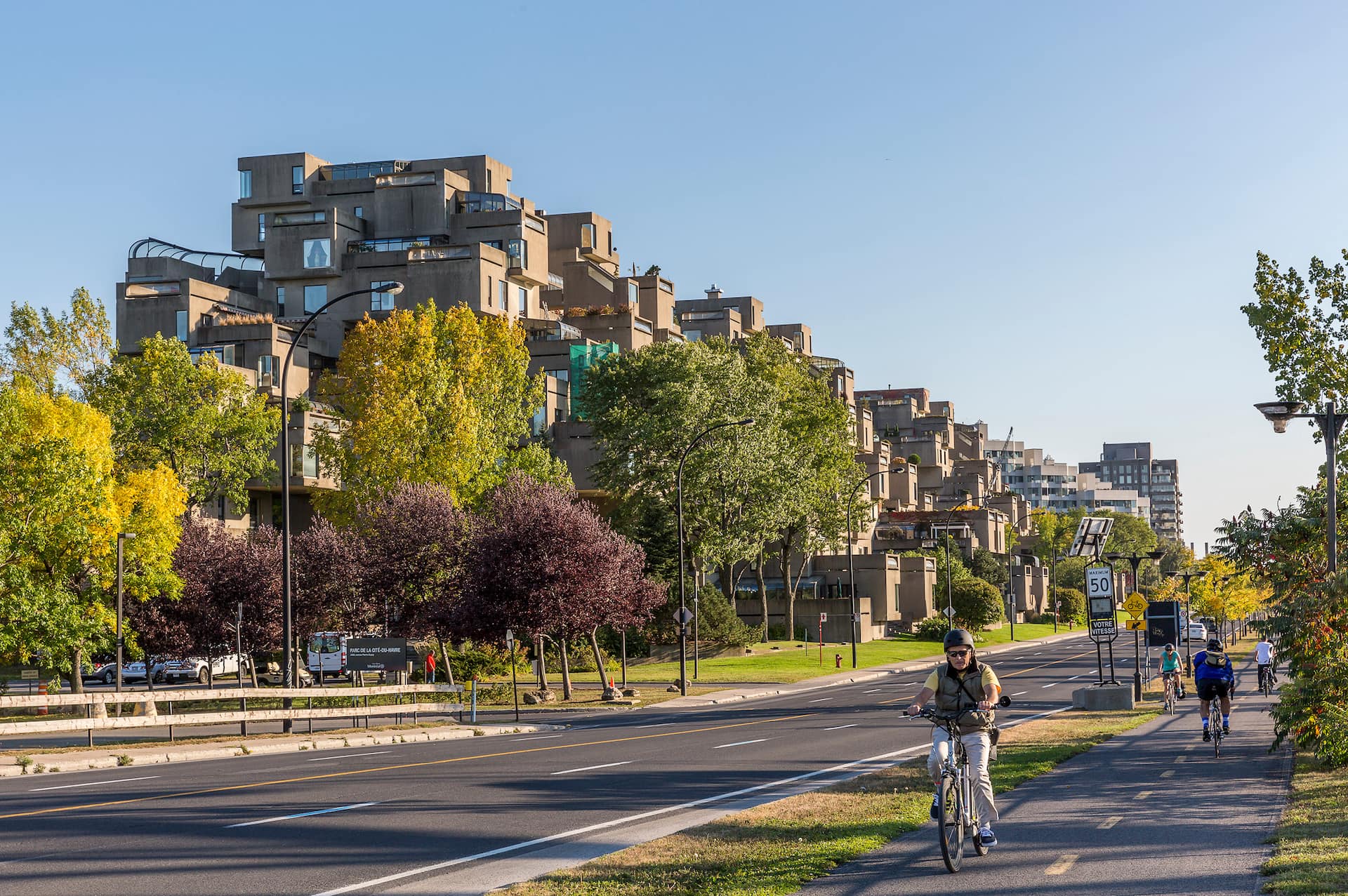 Immeubles d'architecture moderne &agrave; Montr&eacute;al