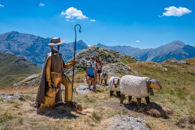Une randonn&eacute;e po&eacute;tique et familiale, autour de lacs d'altitude